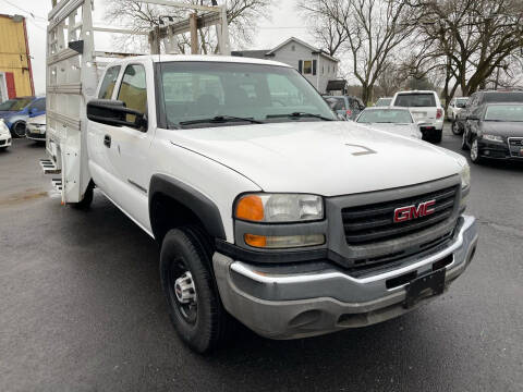 2007 GMC Sierra 2500HD Classic for sale at Virginia Auto Mall in Woodford VA