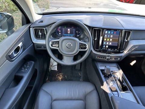 2025 Volvo XC60 B5 Plus Dark Theme