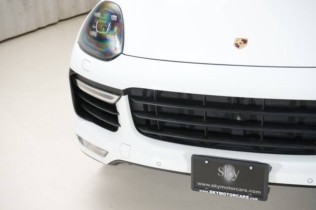 2017 Porsche Cayenne Turbo