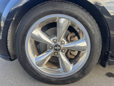 2006 Ford Mustang GT Deluxe