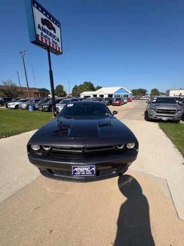 2017 Dodge Challenger SXT