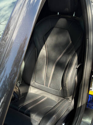 2019 BMW 5 Series 540i