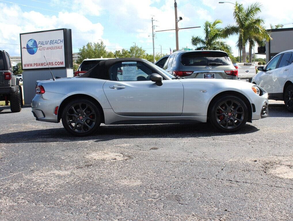 2018 FIAT 124 Spider Convertible - $22,495