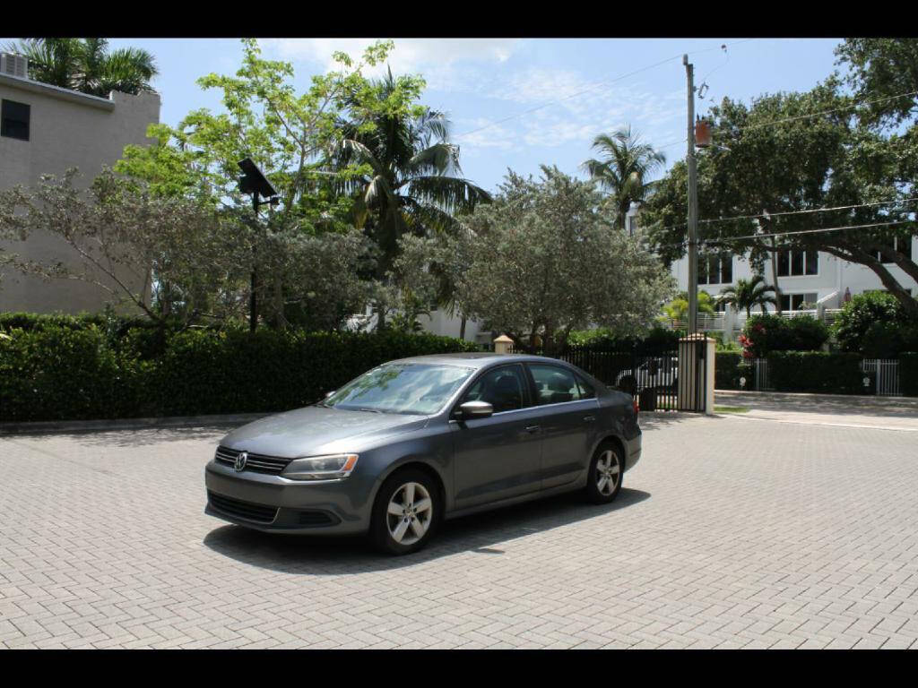 Black 2014 Volkswagen Jetta TDI 1