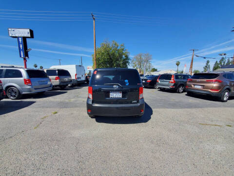 2011 Scion xB