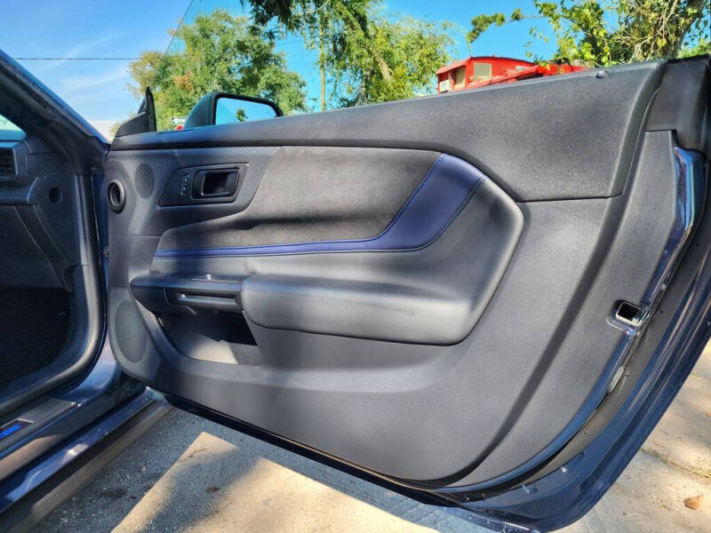 2025 Ford Mustang Dark Horse