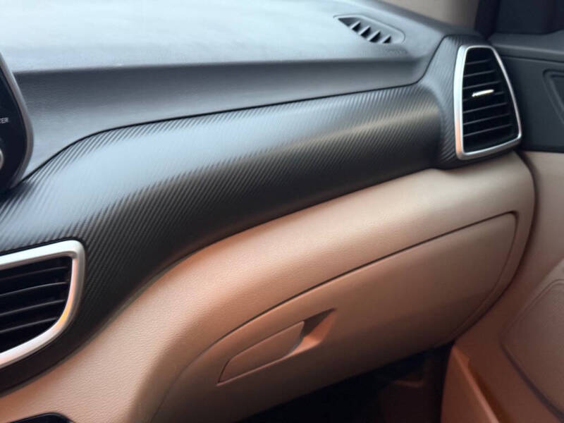 2021 Hyundai Tucson SE