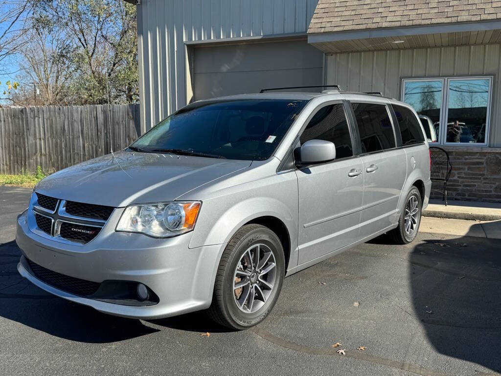 2017 Dodge Grand Caravan for sale at Legit Motors in Elkhart, IN