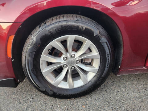 2018 Chrysler 300 Touring L