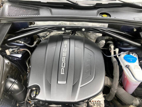 2017 Porsche Macan
