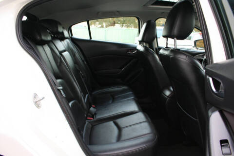 2018 Mazda MAZDA3 Touring