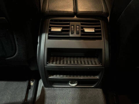 2015 BMW 5 Series 528i