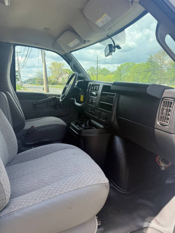2018 Chevrolet Express 2500
