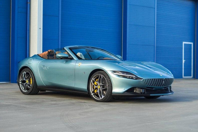 2025 Ferrari Roma Spider
