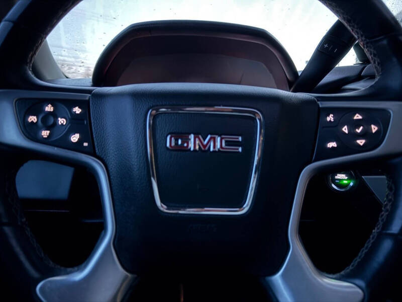 2017 GMC Yukon XL SLT