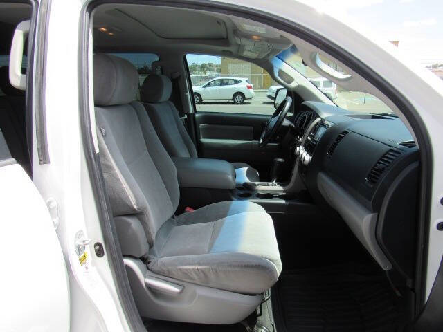 2013 Toyota Sequoia SR5