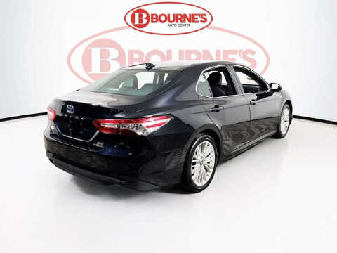 2020 Toyota Camry Hybrid XLE