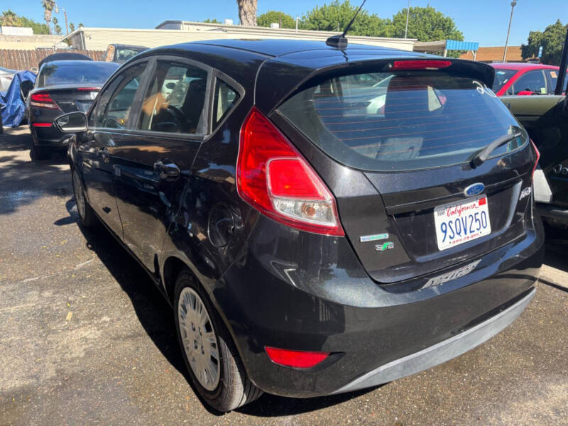 2015 Ford Fiesta SE