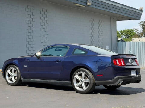 2011 Ford Mustang GT Premium