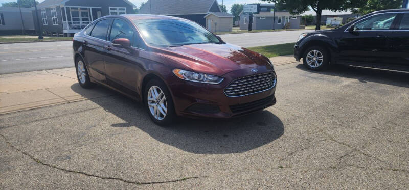 2016 Ford Fusion SE photo 2