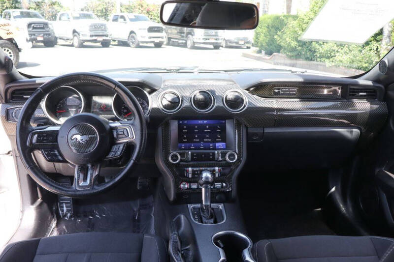 2020 Ford Mustang EcoBoost