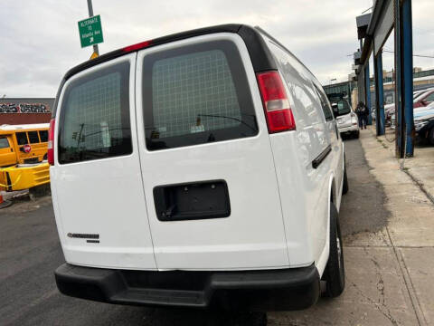 2016 Chevrolet Express 2500