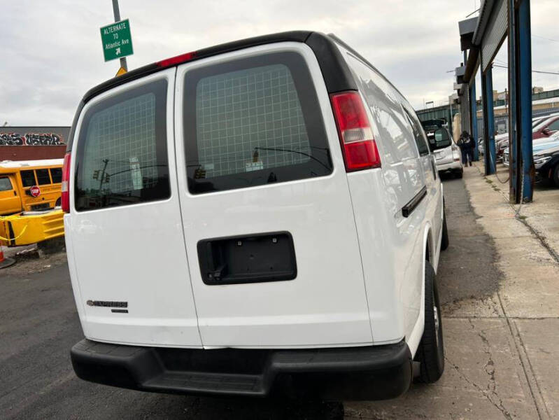 2016 Chevrolet Express 2500