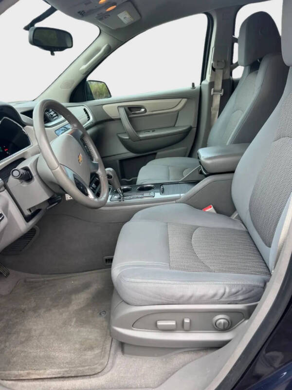 2017 Chevrolet Traverse LT