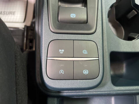 2024 Ford Maverick XL