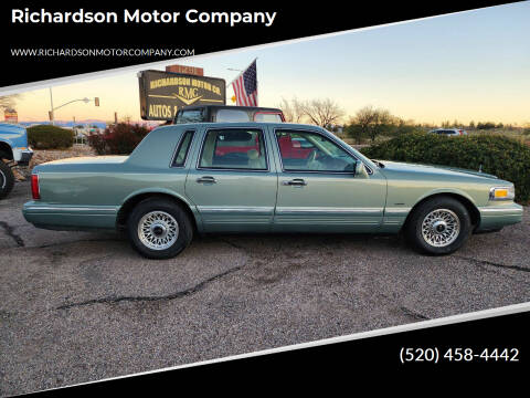 1995 Lincoln Town Car for sale at Richardson Motor Company in Sierra Vista AZ