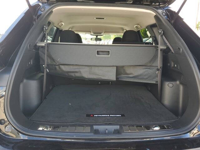 2024 Mitsubishi Outlander ES