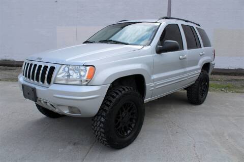 2002 Jeep Grand Cherokee for sale at ROADSTERS AUTO in Houston TX