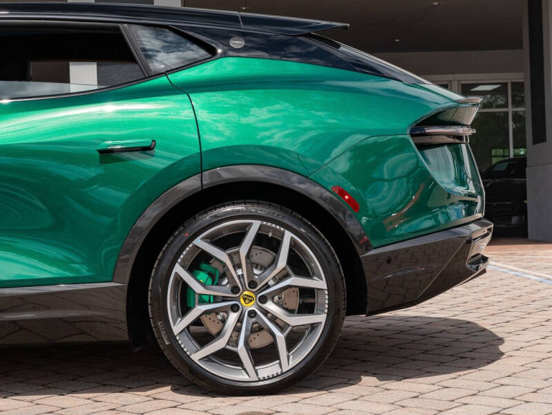 2025 Lotus Eletre Carbon