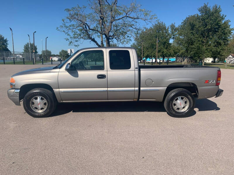 2001 GMC Sierra 1500 for sale at Grace Motors LLC in Sullivan MO