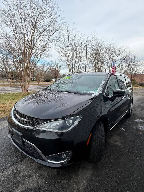 2017 Chrysler Pacifica Touring Plus