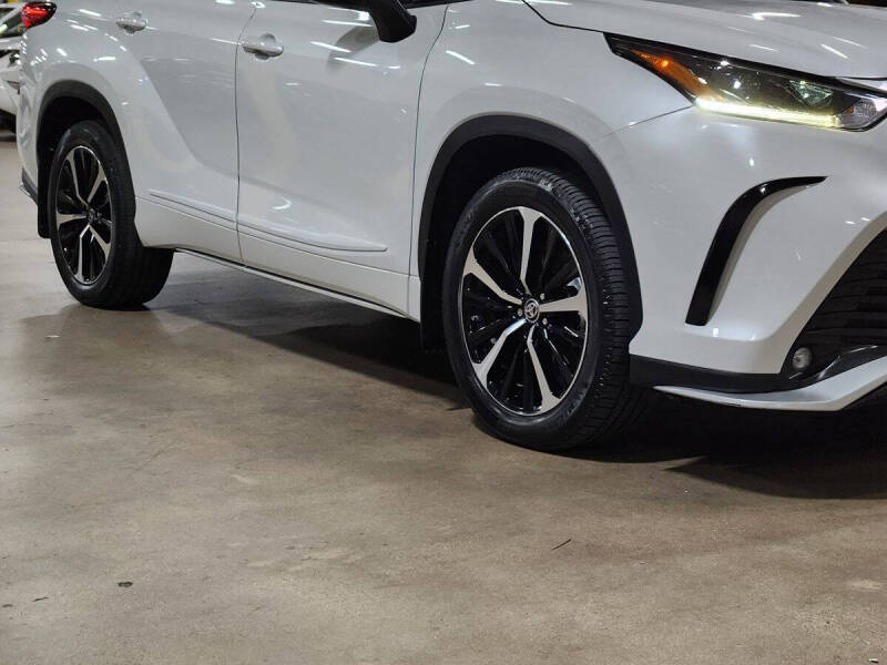 2022 Toyota Highlander XSE