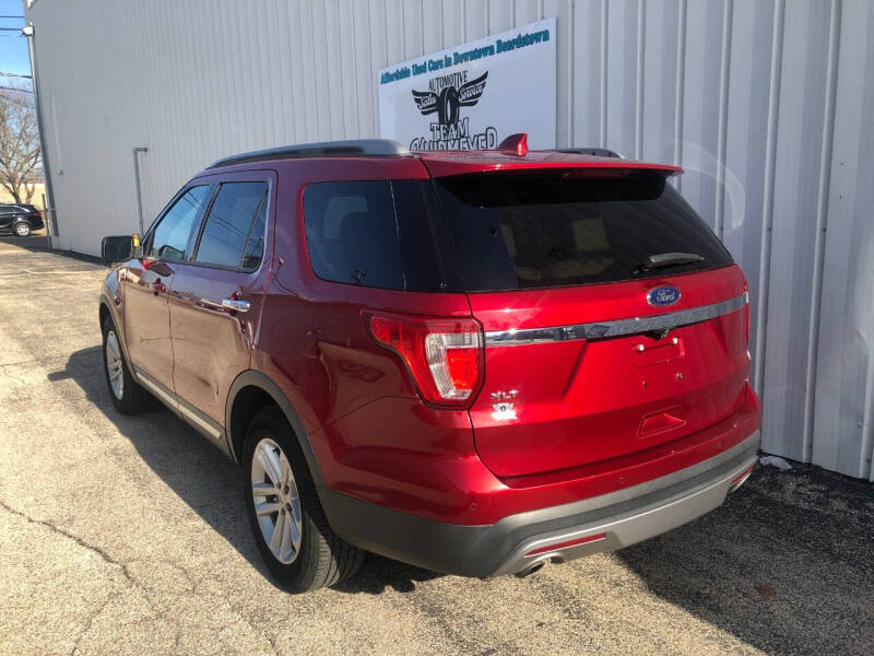 Used 2017 Ford Explorer XLT with VIN 1FM5K7D83HGD63707 for sale in Beardstown, IL