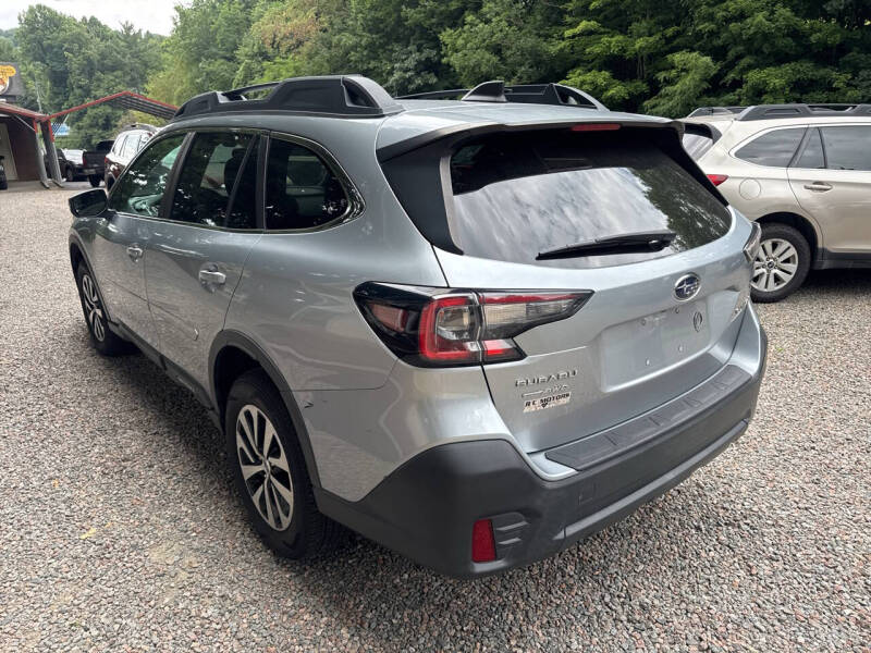 2022 Subaru Outback Premium
