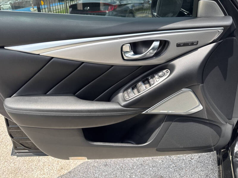 2024 Infiniti Q50 Luxe