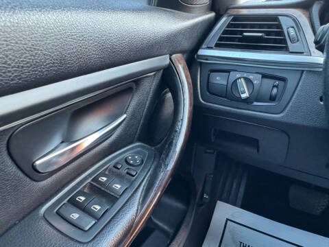 2015 BMW 3 Series 328i