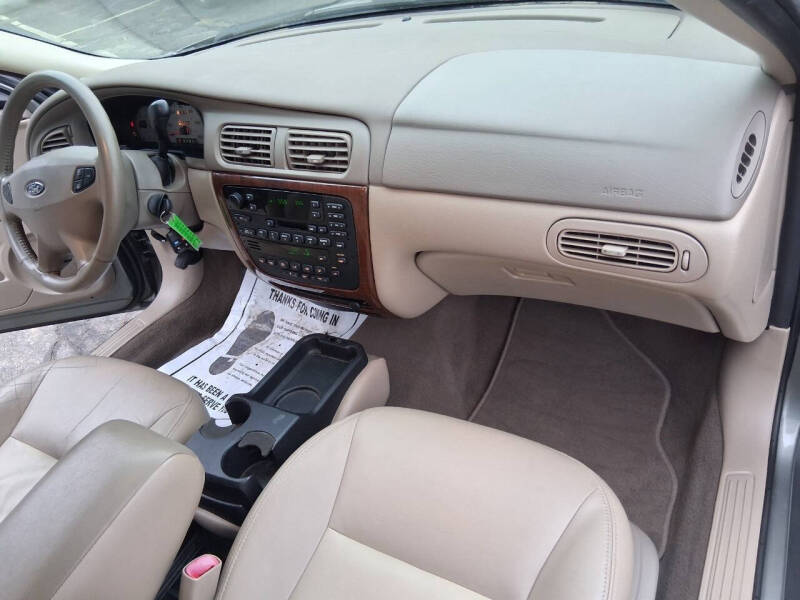 2003 Ford Taurus SEL Deluxe