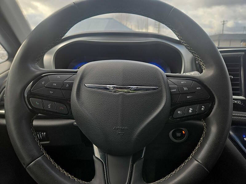 2022 Chrysler Pacifica Touring