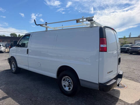 2021 Chevrolet Express 2500