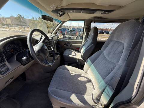 2001 Chevrolet Astro LS
