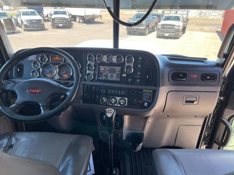 2014 Peterbilt 388