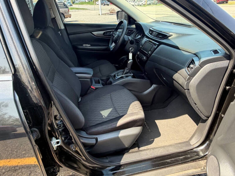 2019 Nissan Rogue S