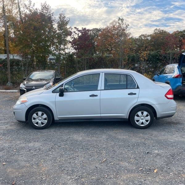 2009 Nissan Versa for sale at Green Light Auto in Bridgeton, NJ