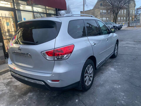 2015 Nissan Pathfinder SV