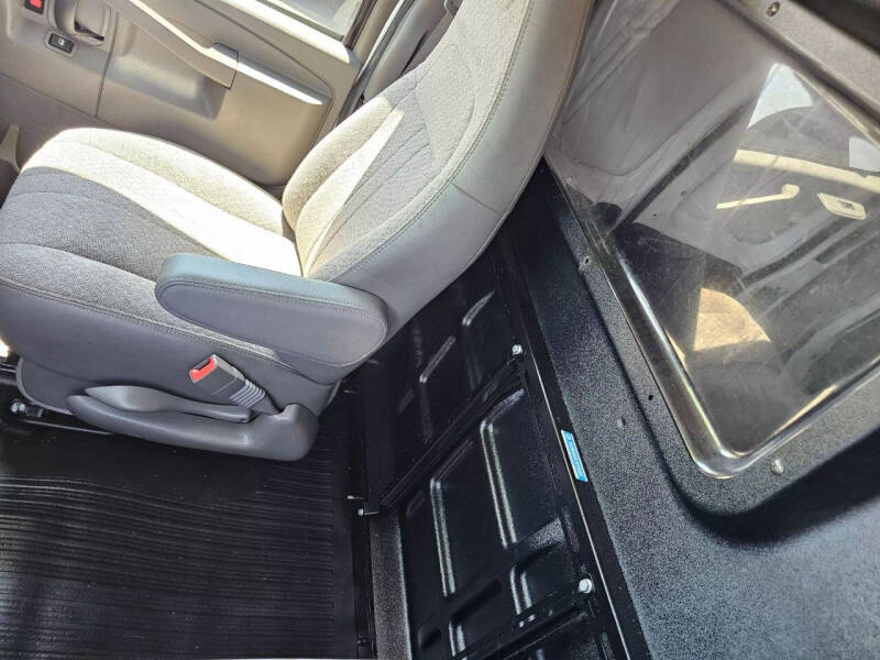 2022 Chevrolet Express 3500