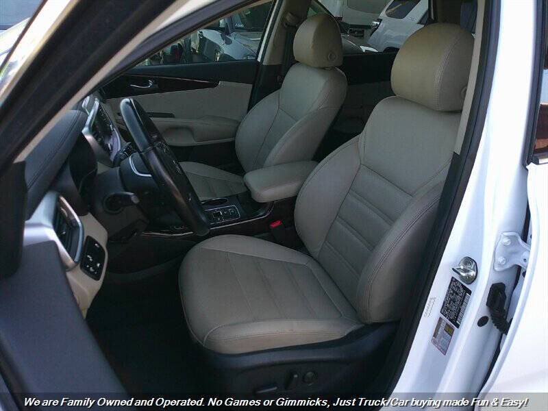 2020 Kia Sorento EX V6